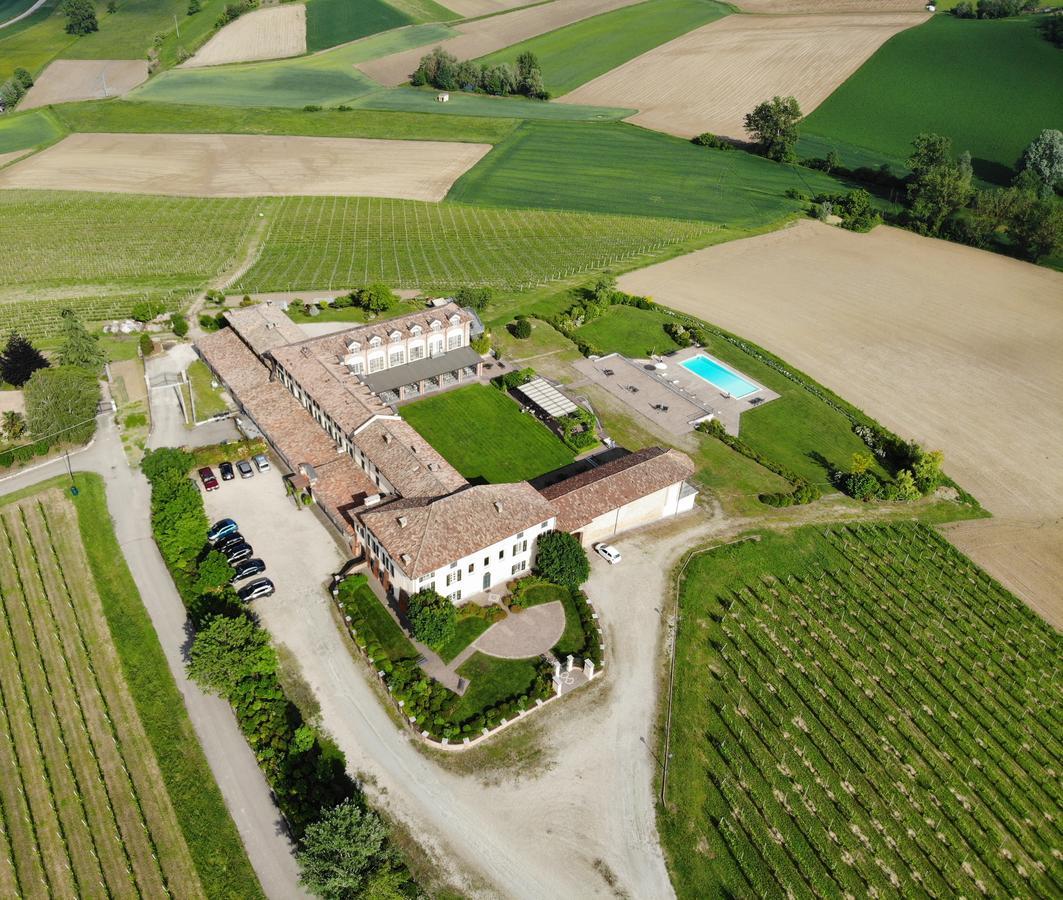 Spinerola Hotel Restaurant E Spa Arborea Moncalvo Kültér fotó