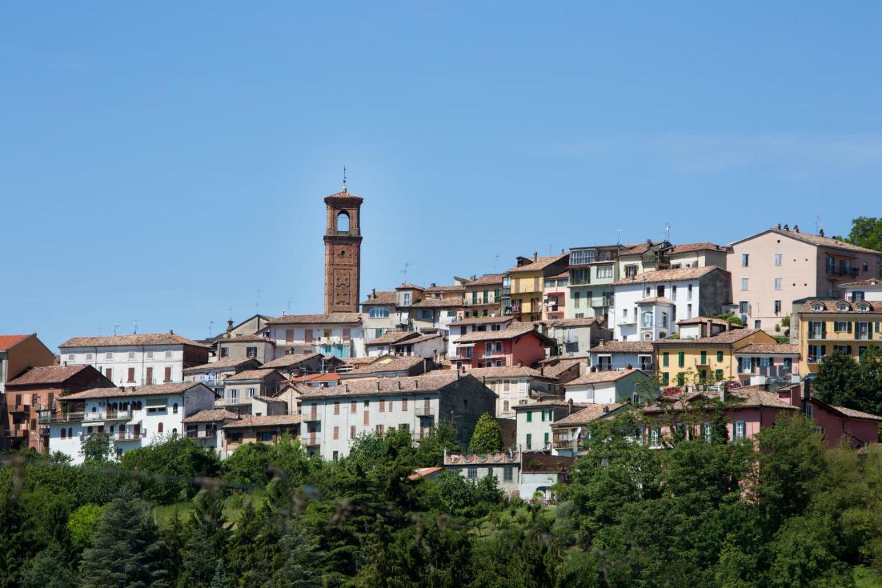 Spinerola Hotel In Cascina & Restaurant Uvaspina Moncalvo Kültér fotó